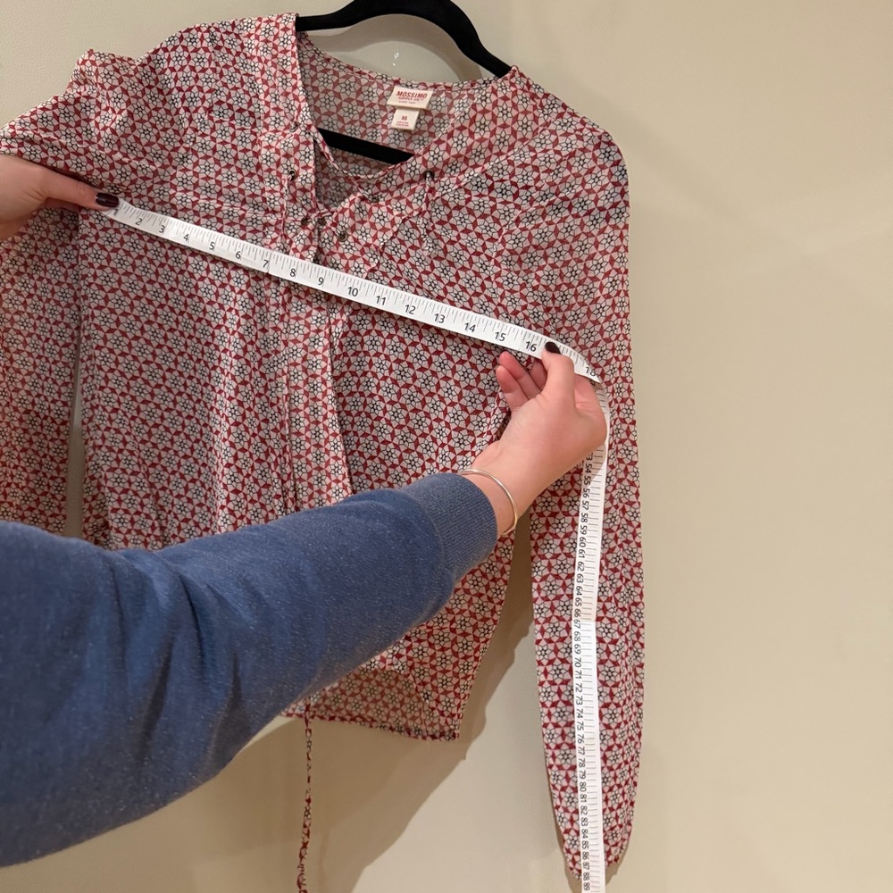 Mossimo Red Patterned Blouse - Picture 3 of 6